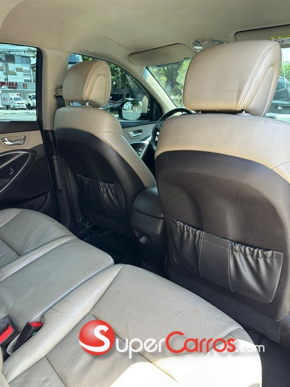2017 Hyundai Santa Fe — foto 7 / 9