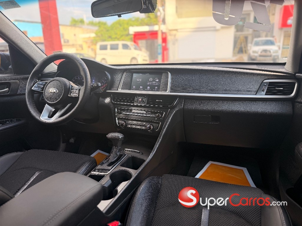 2020 Kia Optima S — foto 6 / 9