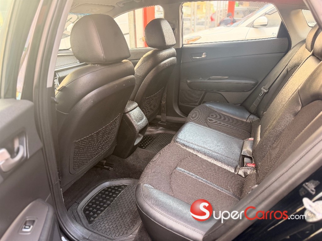 2020 Kia Optima S — foto 7 / 9