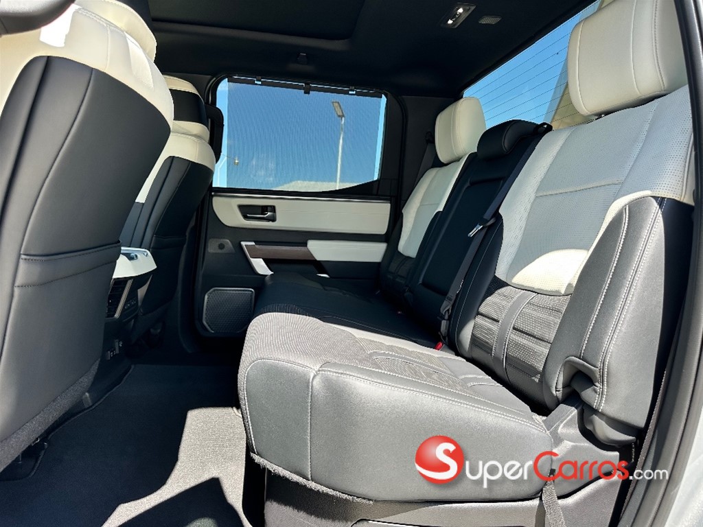2022 Toyota Tundra Capstone — foto 8 / 11