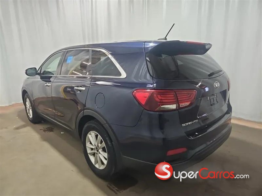 2020 Kia Sorento LX — foto 2 / 10