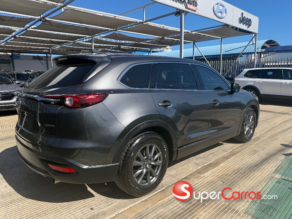 2021 Mazda CX-9 Touring — foto 4 / 10