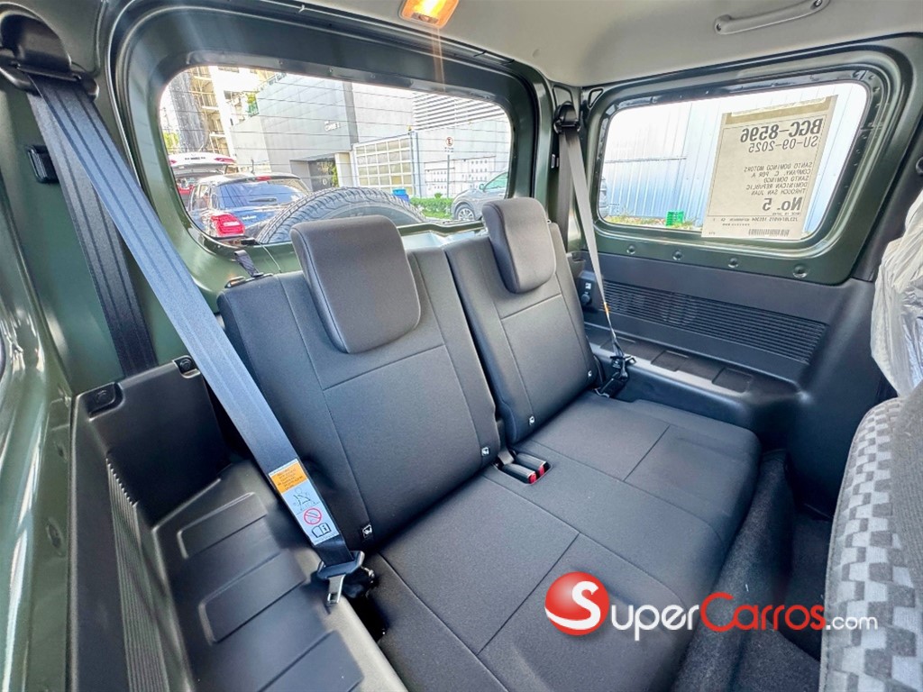 2026 Suzuki Jimny GLX — foto 10 / 12