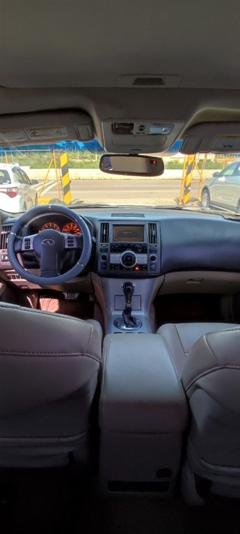 2005 Infiniti FX-35 — foto 6 / 9