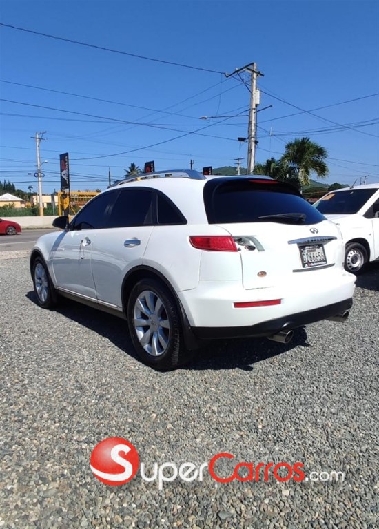 2005 Infiniti FX-35 — foto 7 / 9