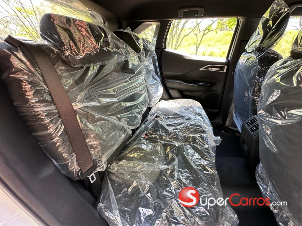 2027 Mitsubishi Motors Outlander Sport — foto 7 / 12
