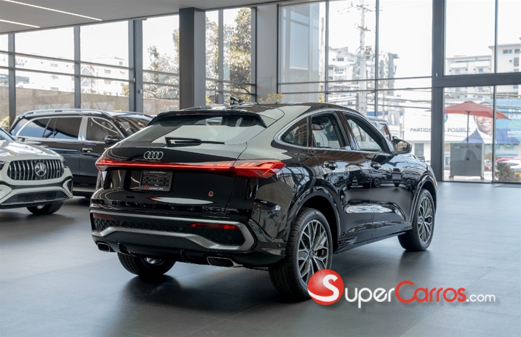 2025 Audi Q5 S-Line Sportback — foto 3 / 12