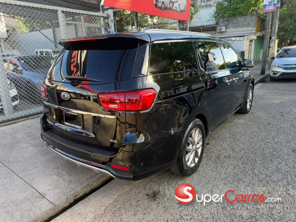 2020 Kia Sedona EX — foto 5 / 11