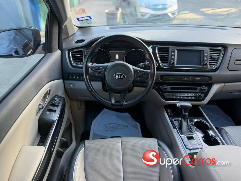 2020 Kia Sedona EX — foto 9 / 11