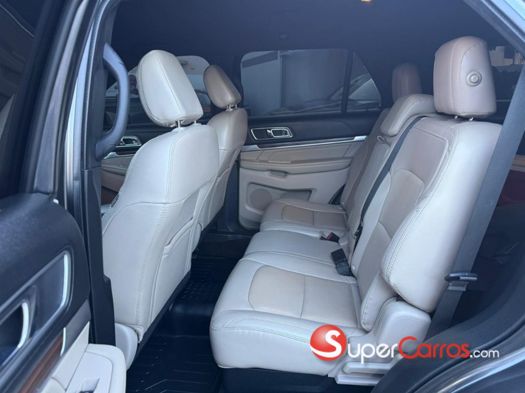 2018 Ford Explorer Limited — foto 8 / 11