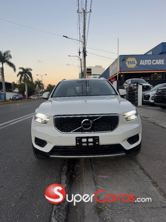 2020 Volvo XC40 — foto 2 / 11