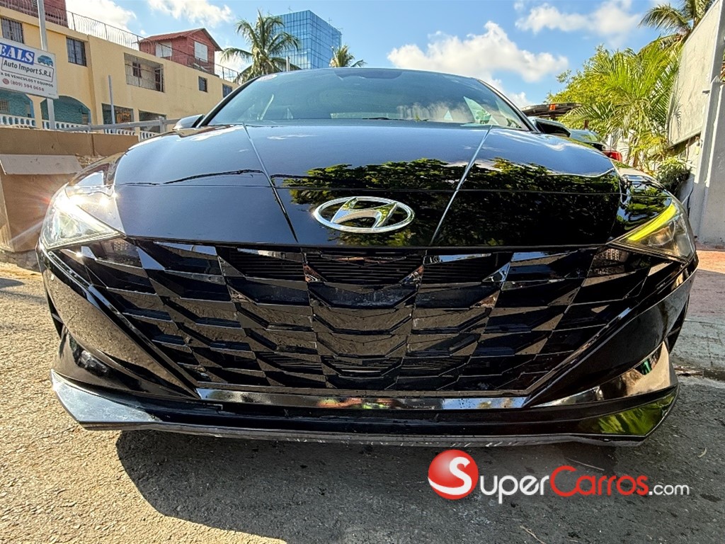 2021 Hyundai Elantra SEL — foto 2 / 12