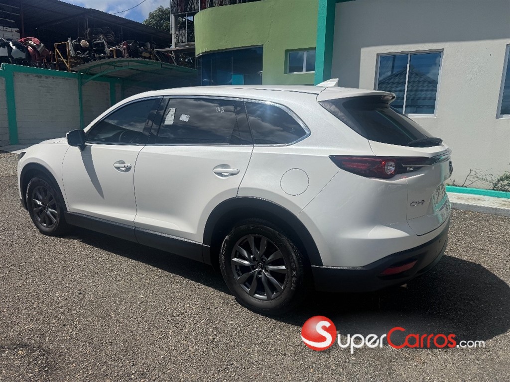 2020 Mazda CX-9 Touring — foto 4 / 11
