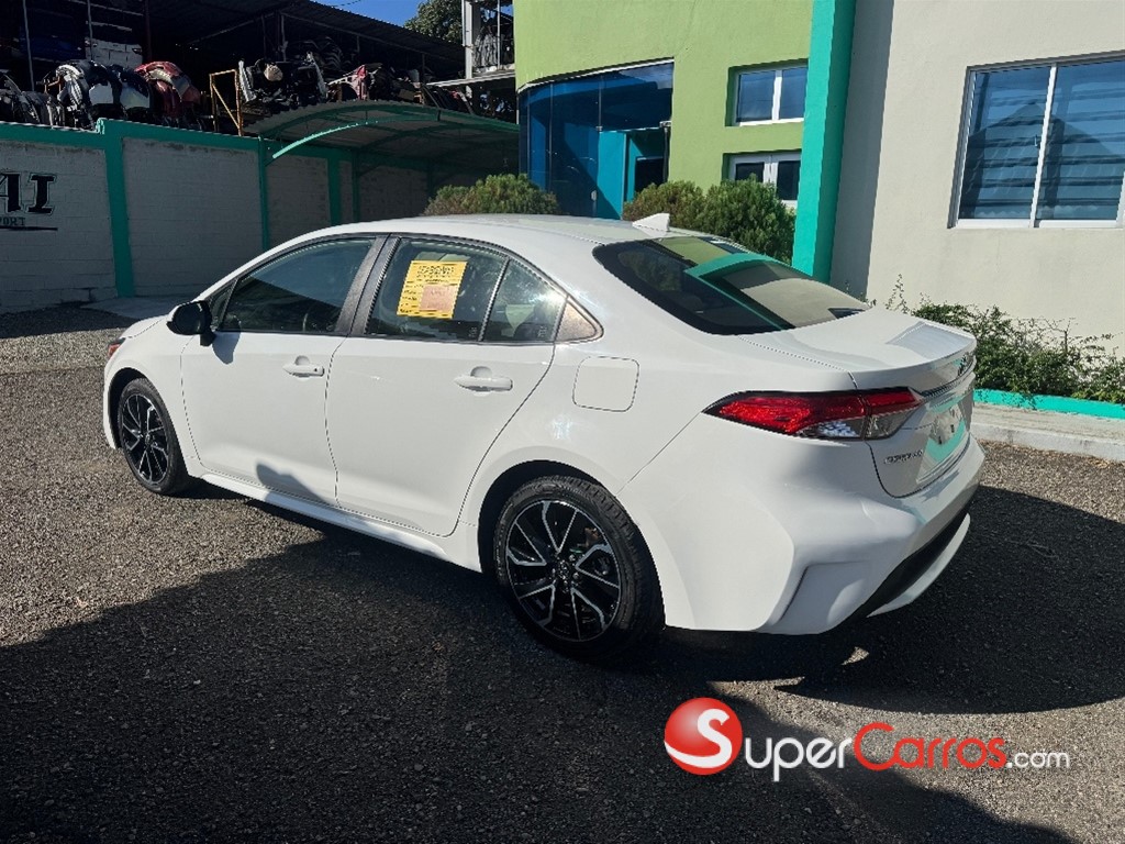 2020 Toyota Corolla LE — foto 5 / 12