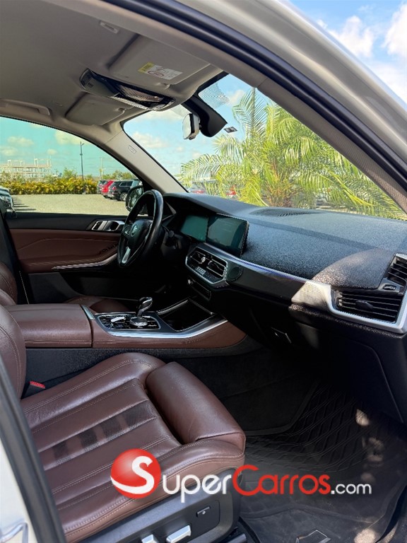 2022 BMW X 5 45E M Package — foto 9 / 11
