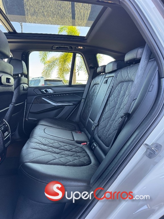 2024 BMW X 5 XDRIVE 40i — foto 9 / 11