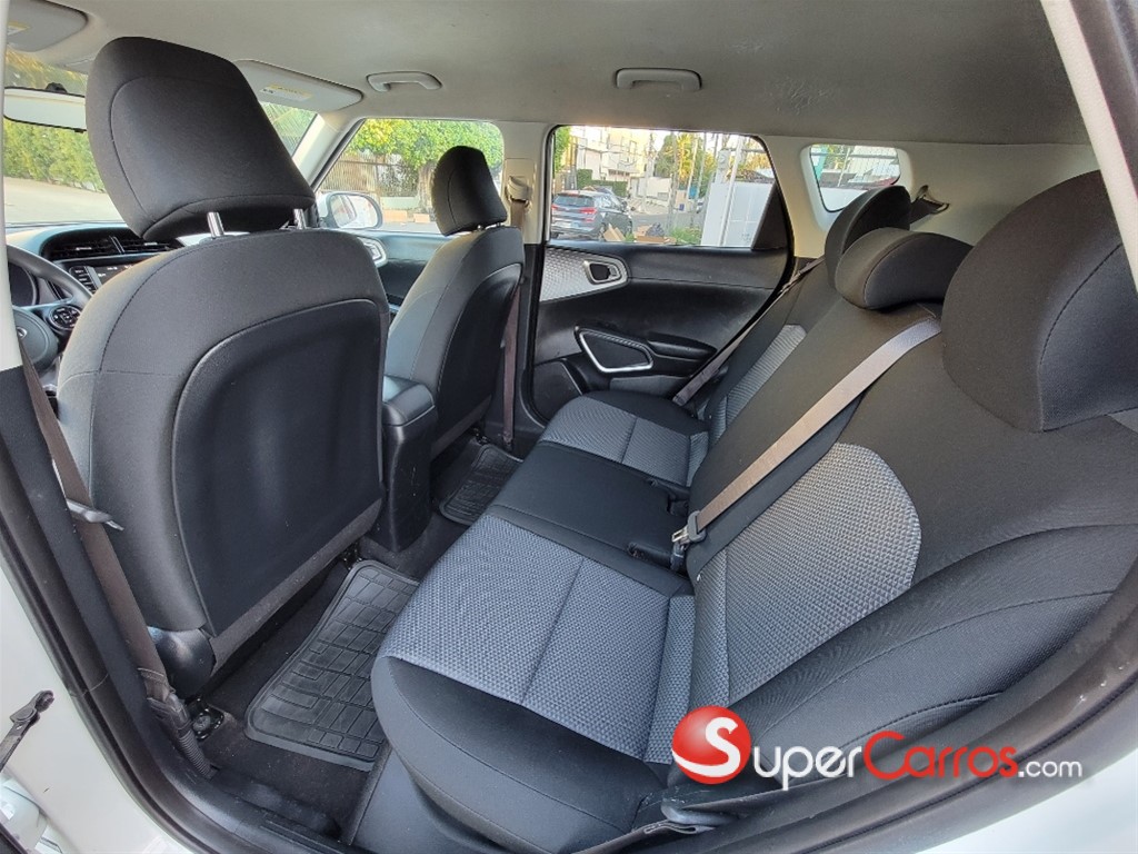 2021 Kia Soul — foto 7 / 10