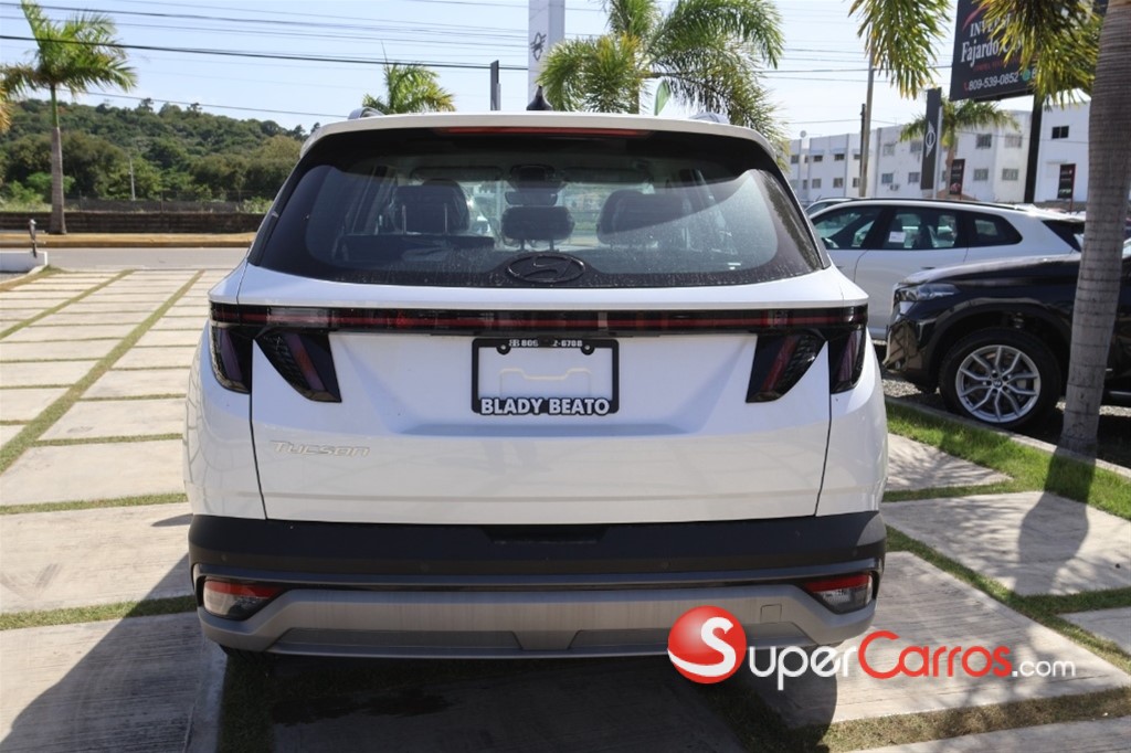 2026 Hyundai Tucson Signature — foto 10 / 12