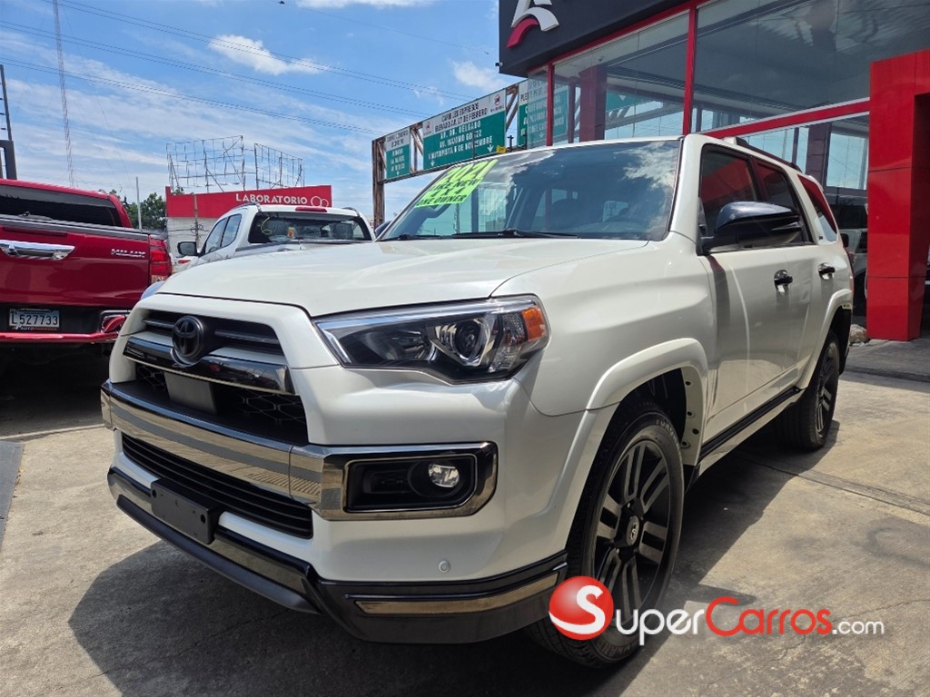 2021 Toyota 4 Runner Limited Nightshade — foto 3 / 8