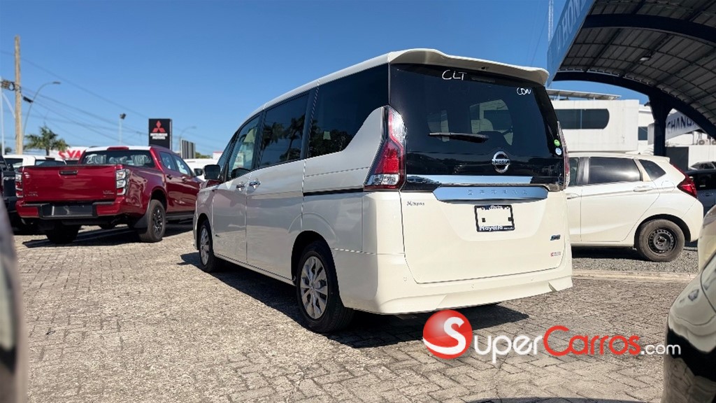 2019 Nissan Serena — foto 6 / 12