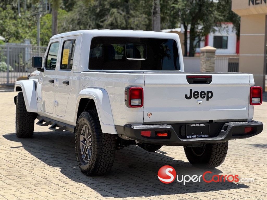 2025 Jeep Gladiator — foto 4 / 10