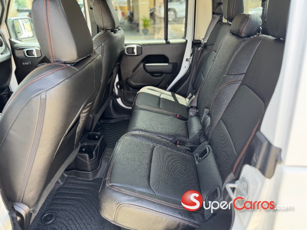 2025 Jeep Gladiator — foto 6 / 10