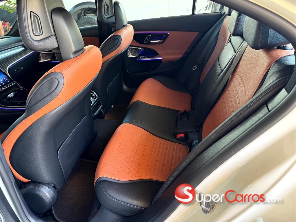 2023 Mercedes-Benz Clase C 300 AMG — foto 7 / 12