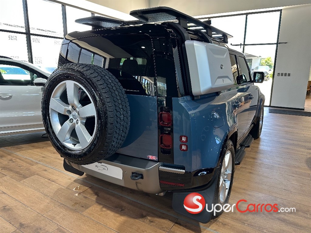 2025 Land Rover Defender 110 SE HYBRID — foto 3 / 10