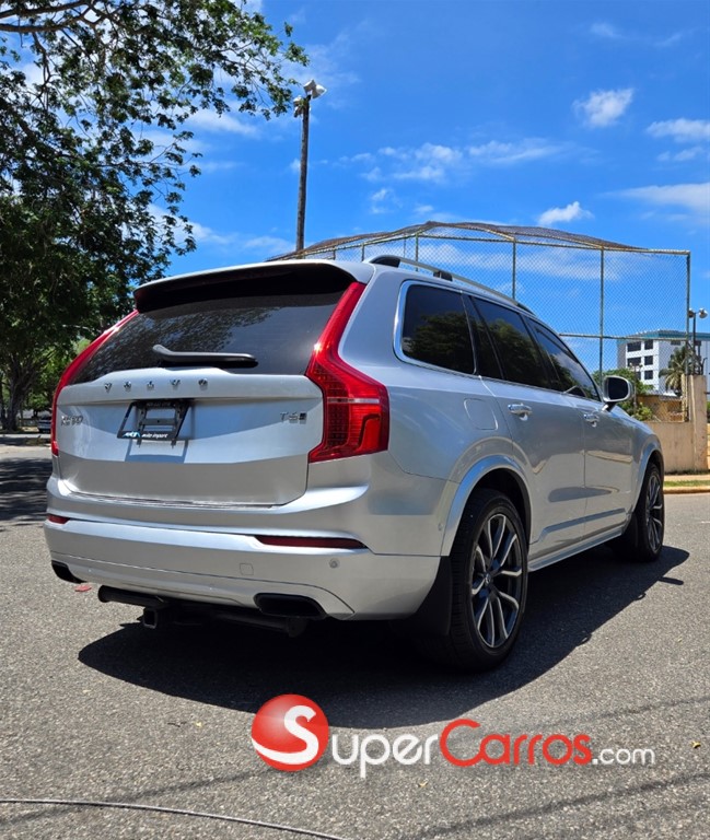 2018 Volvo XC90 Momentum T6 — foto 6 / 12