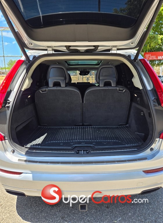 2018 Volvo XC90 Momentum T6 — foto 7 / 12