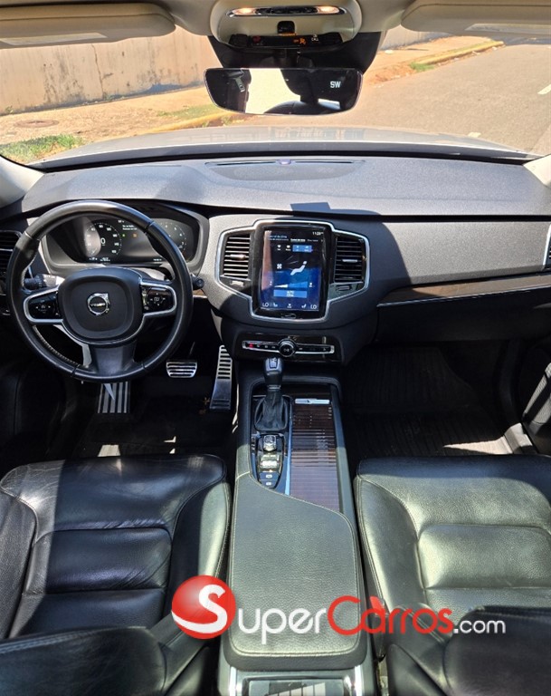2018 Volvo XC90 Momentum T6 — foto 10 / 12