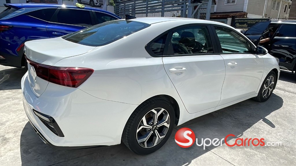 2021 Kia Forte LXS — foto 6 / 12