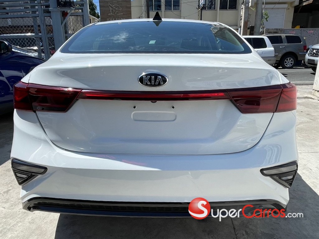 2021 Kia Forte LXS — foto 8 / 12