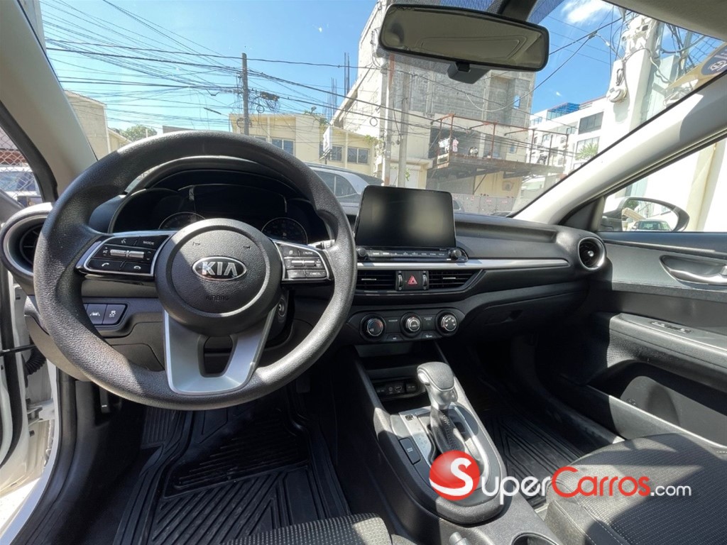 2021 Kia Forte LXS — foto 10 / 12