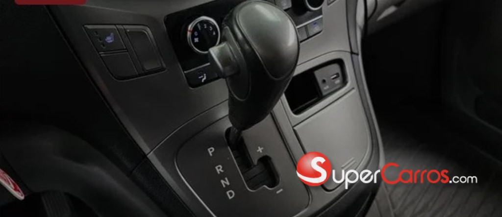 2020 Hyundai Grand Starex — foto 9 / 12