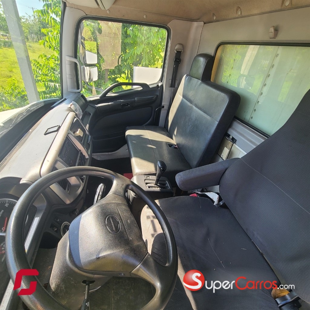 2013 Hino 338 — foto 7 / 7