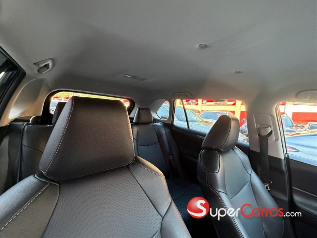 2020 Toyota RAV4 XLE — foto 7 / 8