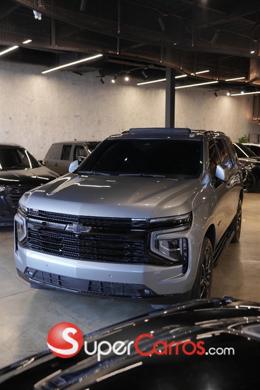 2025 Chevrolet Tahoe RST — foto 3 / 12