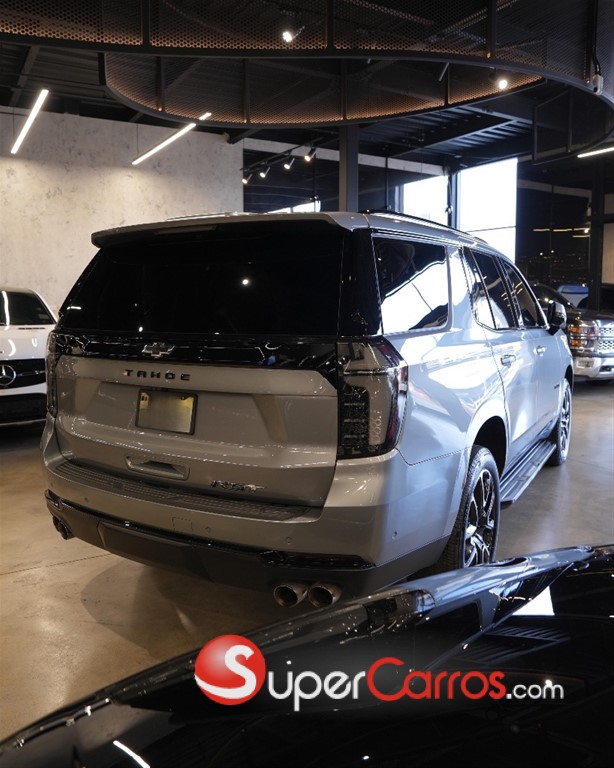 2025 Chevrolet Tahoe RST — foto 7 / 12