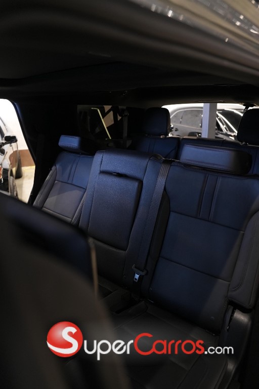 2025 Chevrolet Tahoe RST — foto 11 / 12