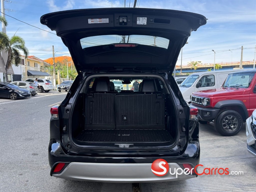 2021 Toyota Highlander Platinum — foto 12 / 12