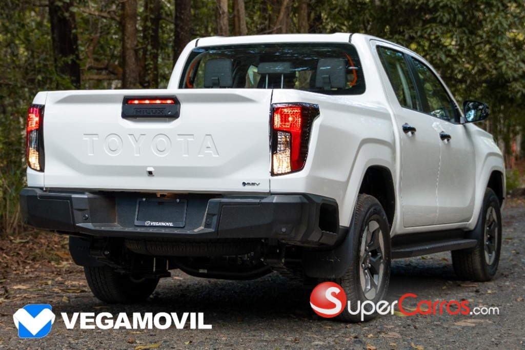 2026 Toyota Hilux LIMITED BEV — foto 3 / 12