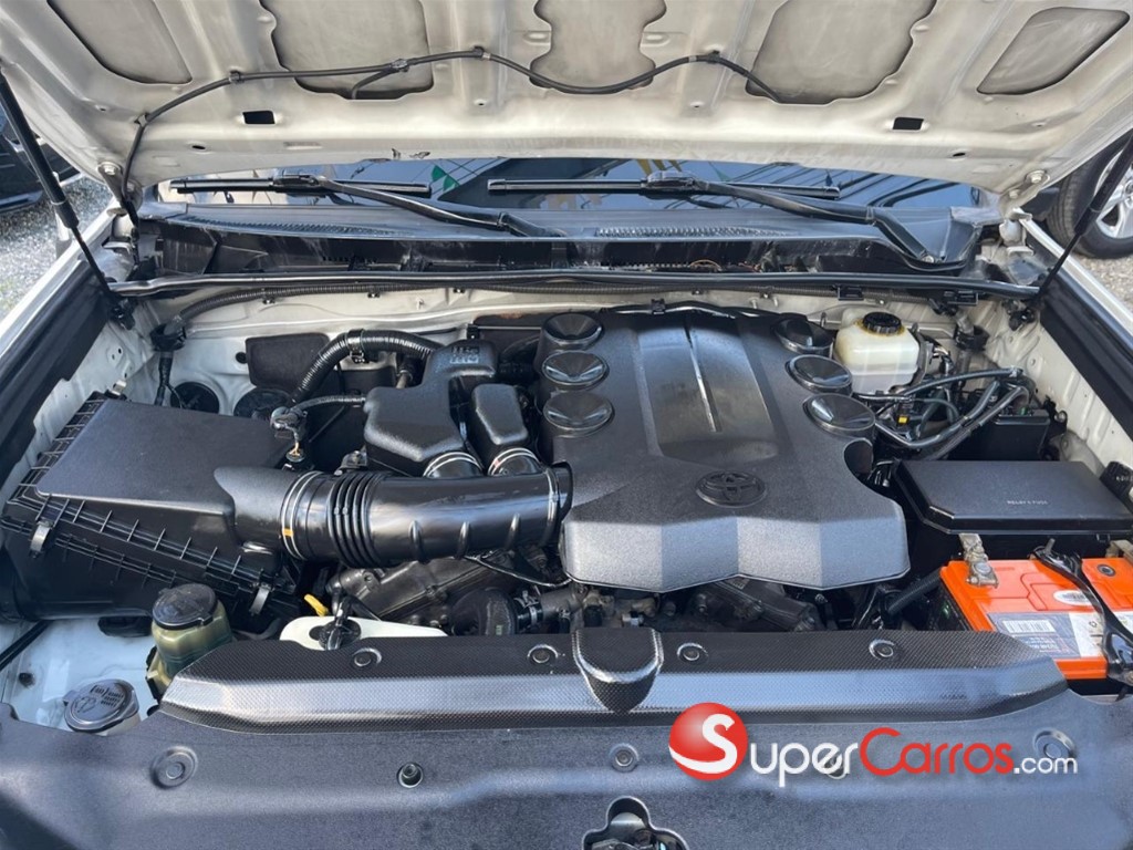2013 Toyota 4 Runner Limited — foto 2 / 11