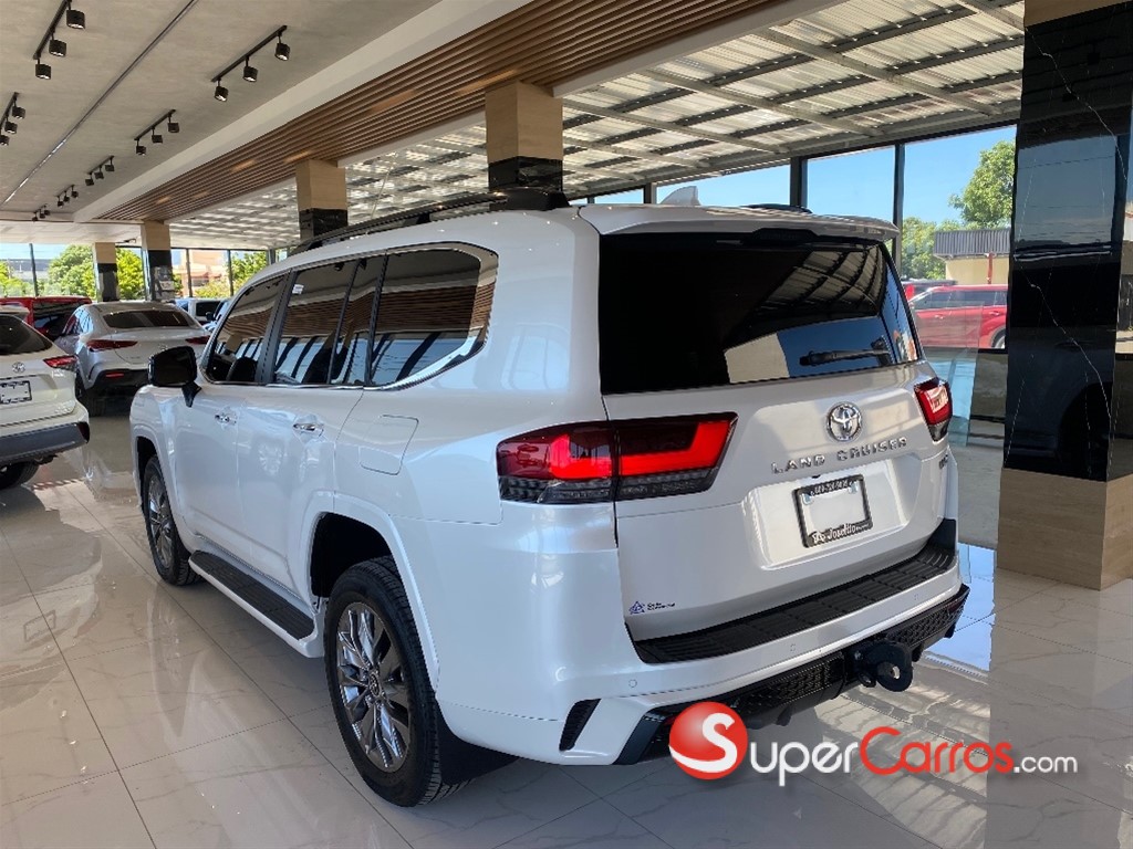 2026 Toyota Land Cruiser 300 VX-R — foto 4 / 12