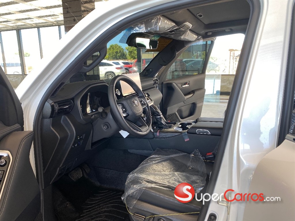 2026 Toyota Land Cruiser 300 VX-R — foto 11 / 12