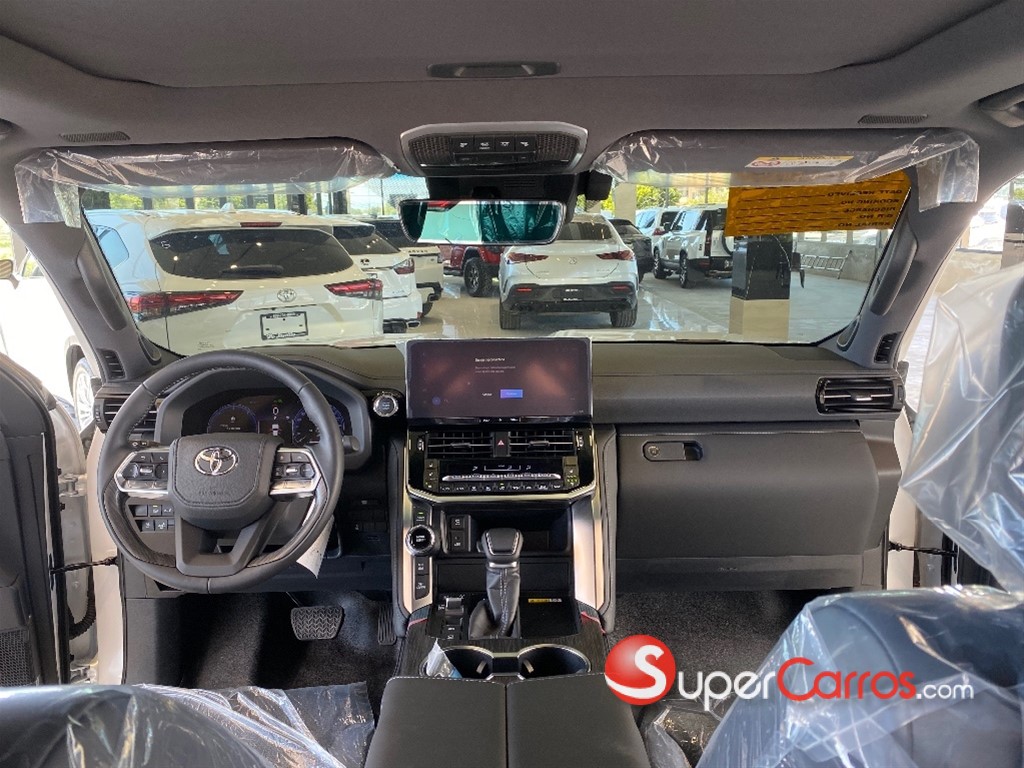 2026 Toyota Land Cruiser 300 VX-R — foto 12 / 12