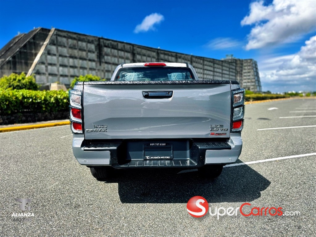 2027 Isuzu DMAX LSE — foto 6 / 12