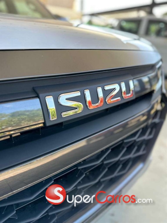 2027 Isuzu DMAX LSE — foto 2 / 6