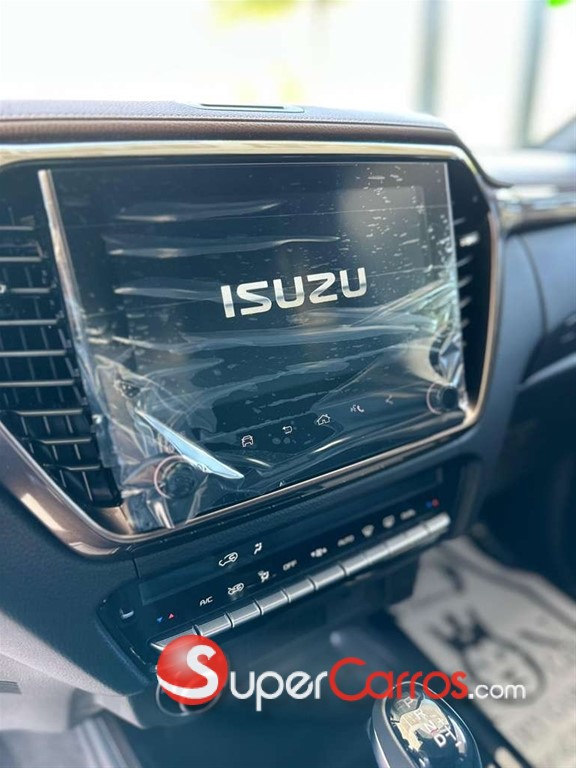 2027 Isuzu DMAX LSE — foto 6 / 6