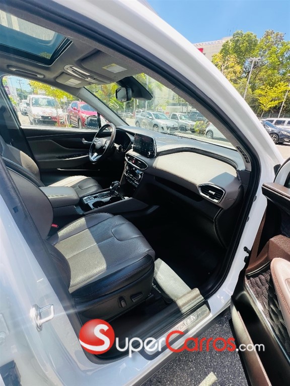 2019 Hyundai Santa Fe Limited — foto 10 / 12